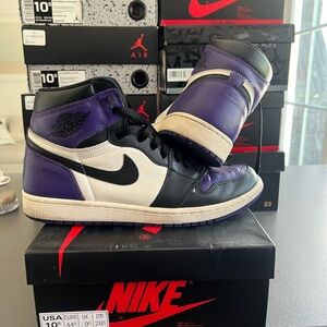 AJ 1 Retro Hi Court Purple. Shoe is worn in good condition